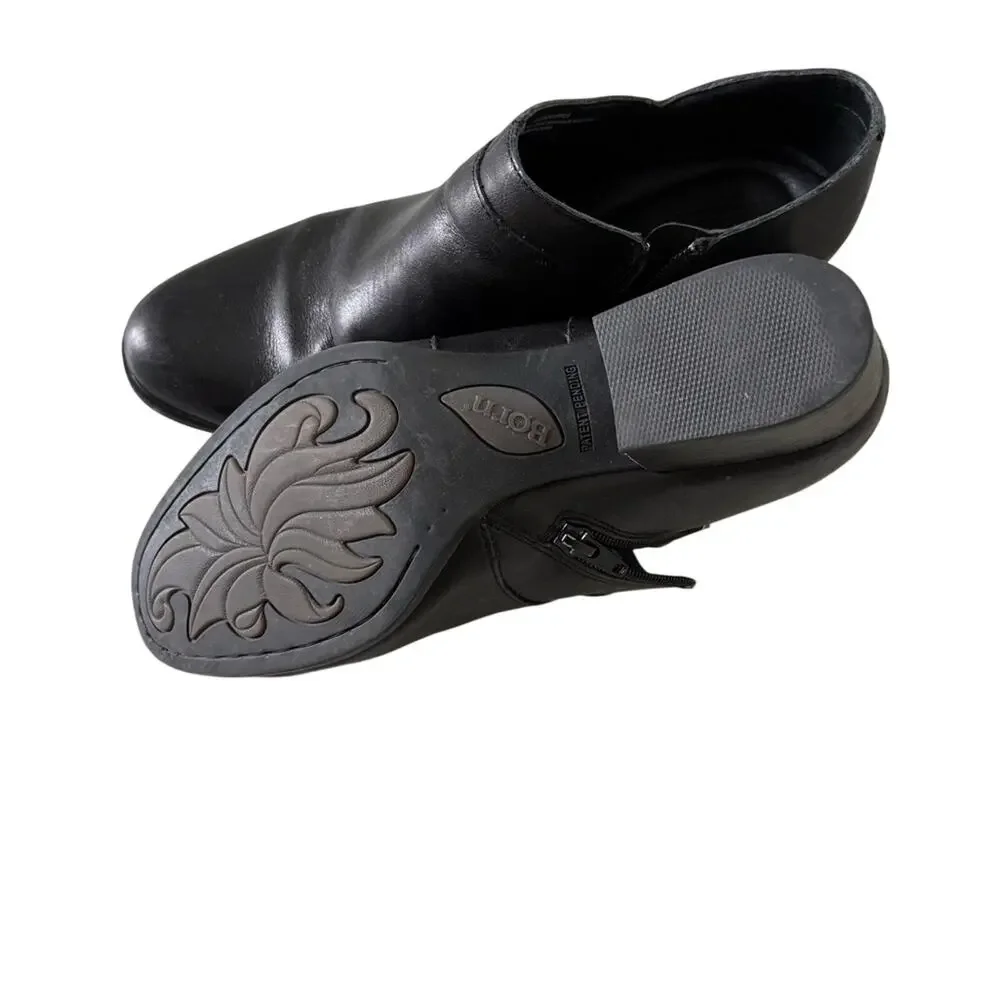 Born Shari II black leather booties  size 9